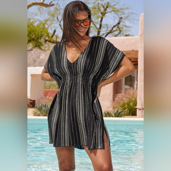 Becca Black Radiance Woven Tunic Size M - Picture 1 of 15